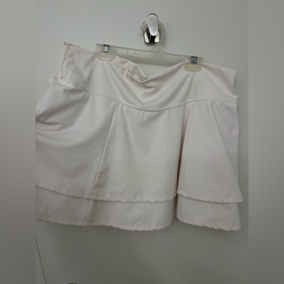 Tennis skort Size XL by Ultra Flirt Cream (pink tint) - Picture 2 of 5